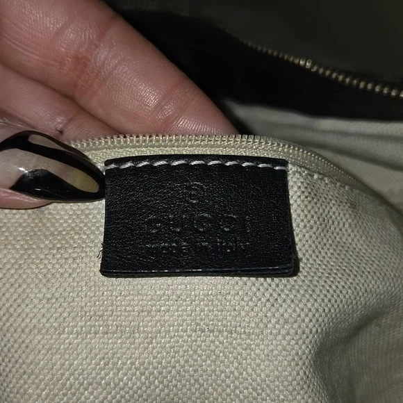 COPY - Gucci Black Hobo Bag with Gold Hardware - Picture 2 of 8